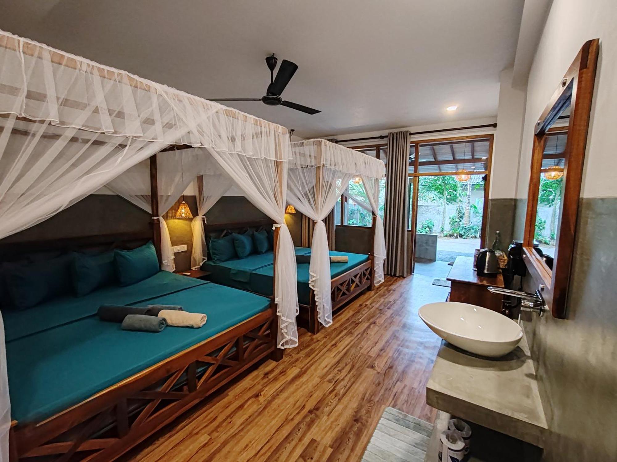 The Jungle View Hotel Mirissa Kamer foto